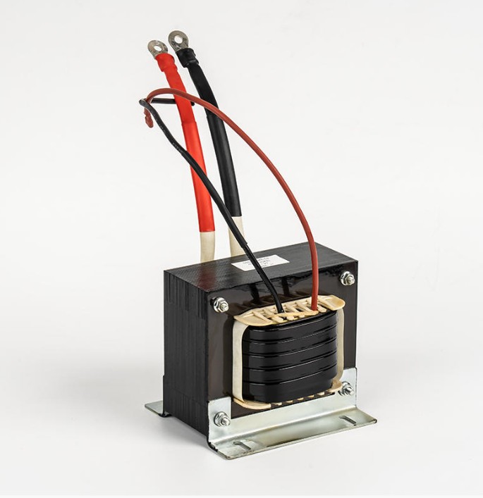 İnvertör transformatörleri hangi endüstriler veya ekipmanlar için uygundur?