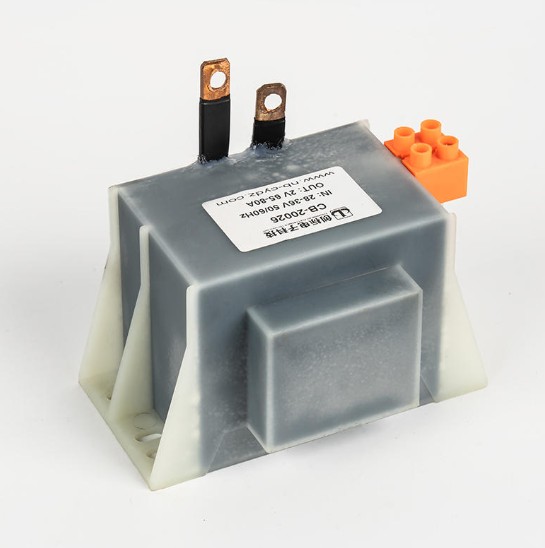 Yüksek Akım Trafosu ile Akım Trafosu Arasında Nasıl Ayırt Edilir?